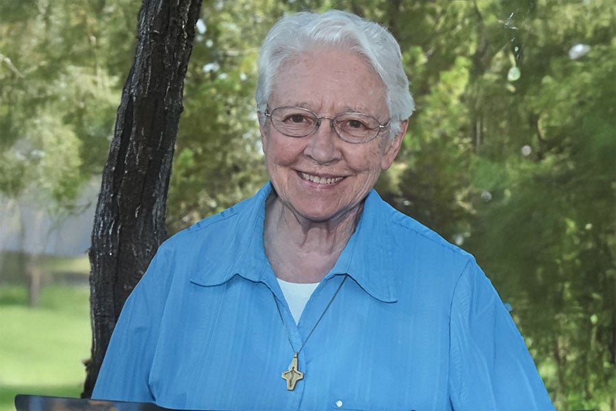 headshot of Sr. Roberta Hesse, SSMN