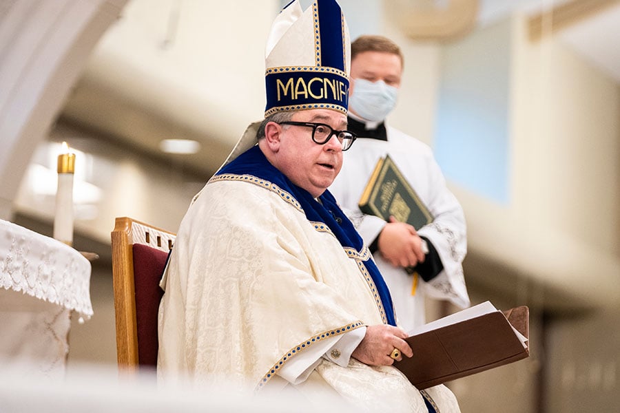 Bishop Olson addresses congregation