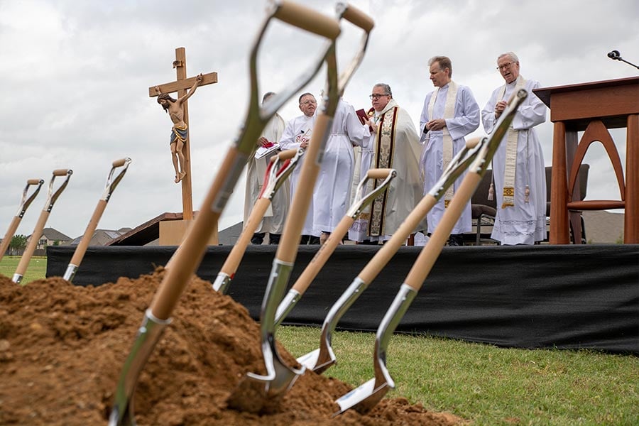Bishop Olson gives the closing blessing at St. Mark Catholic Church’s Groundbreaking Ceremony on April 23, 2022. (NTC/Joseph Barringhaus)