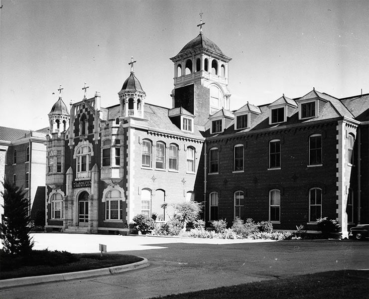 Saint Joseph Hospital School of Nursing was established and built by the Sisters of Charity of the Incarnate Word in 1906. (Fort Worth Star-Telegram Collection, UTA Libraries)