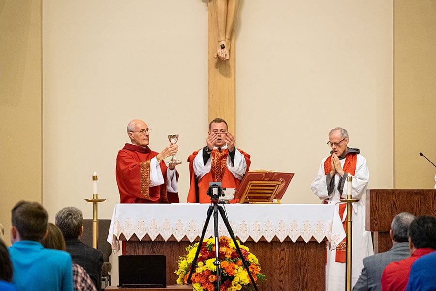 Father Brett Metzler celebrates his first Mass at St. Mark Church in Denton on May 23, 2021. (NTC/Matt Redden)