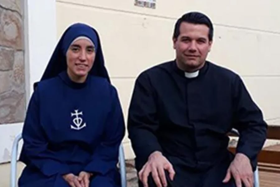 Sister Marie de la Sagesse and Fr. Javier Olivera, CNA photo