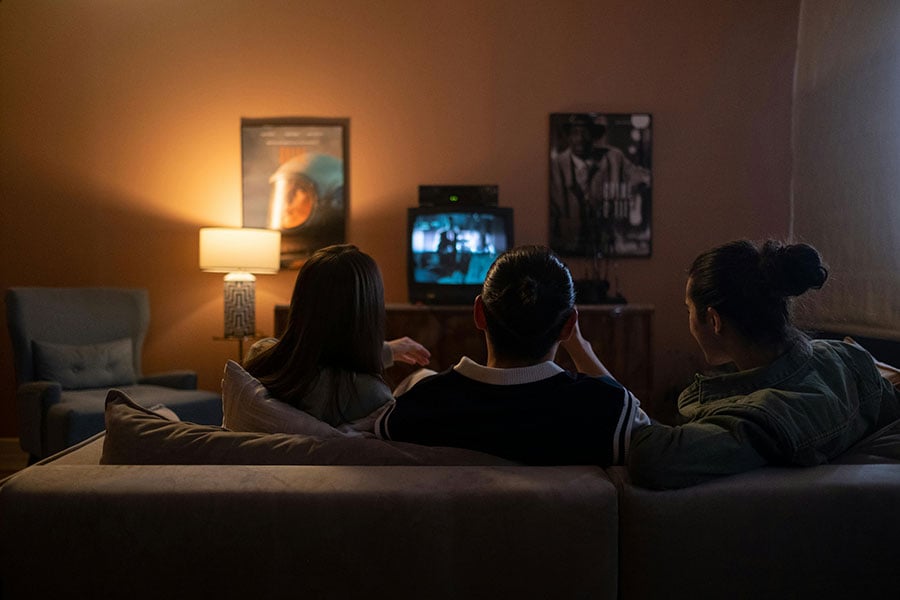 kids watch old movies