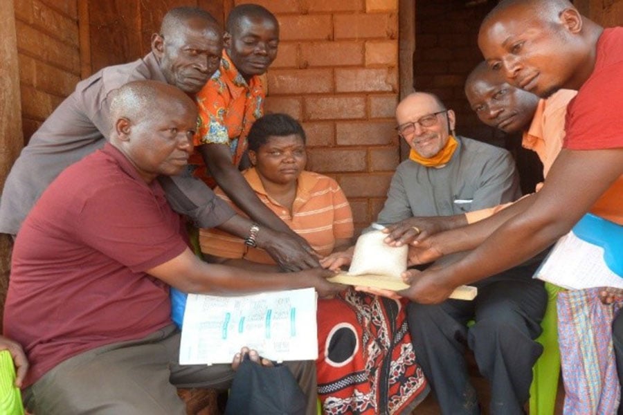 A Spiritan ministers to African refugees. (courtesy photo/Missions Office of the Diocese of Fort Worth)